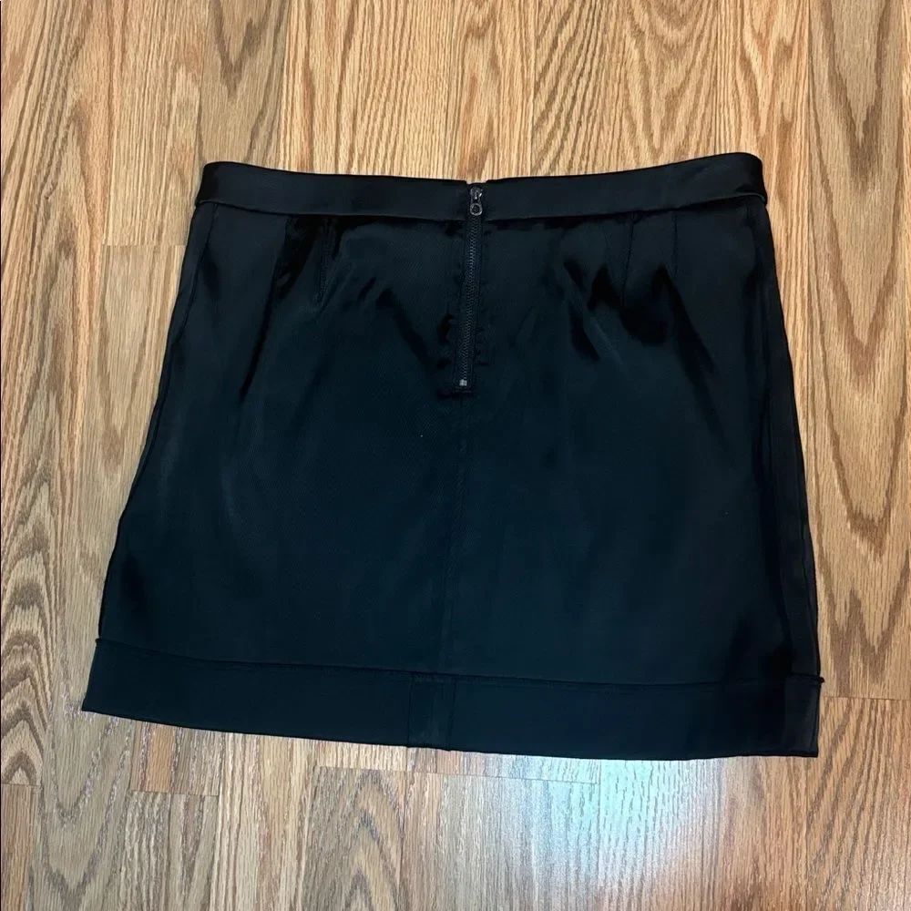 Juicy Couture Black Satin Mini Skirt, exposed seams, zipper, 10 - Picture 3 of 10